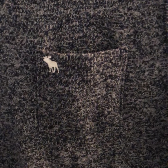 Boys Abercrombie long sleeve T shirt - Picture 3 of 5